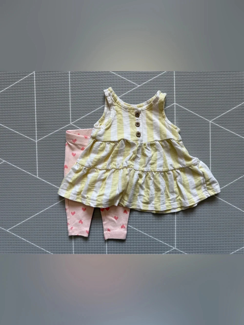 Cloud island|Baby girl set,Striped Yellow Tiered flowy tunic & Heart Leggings•••